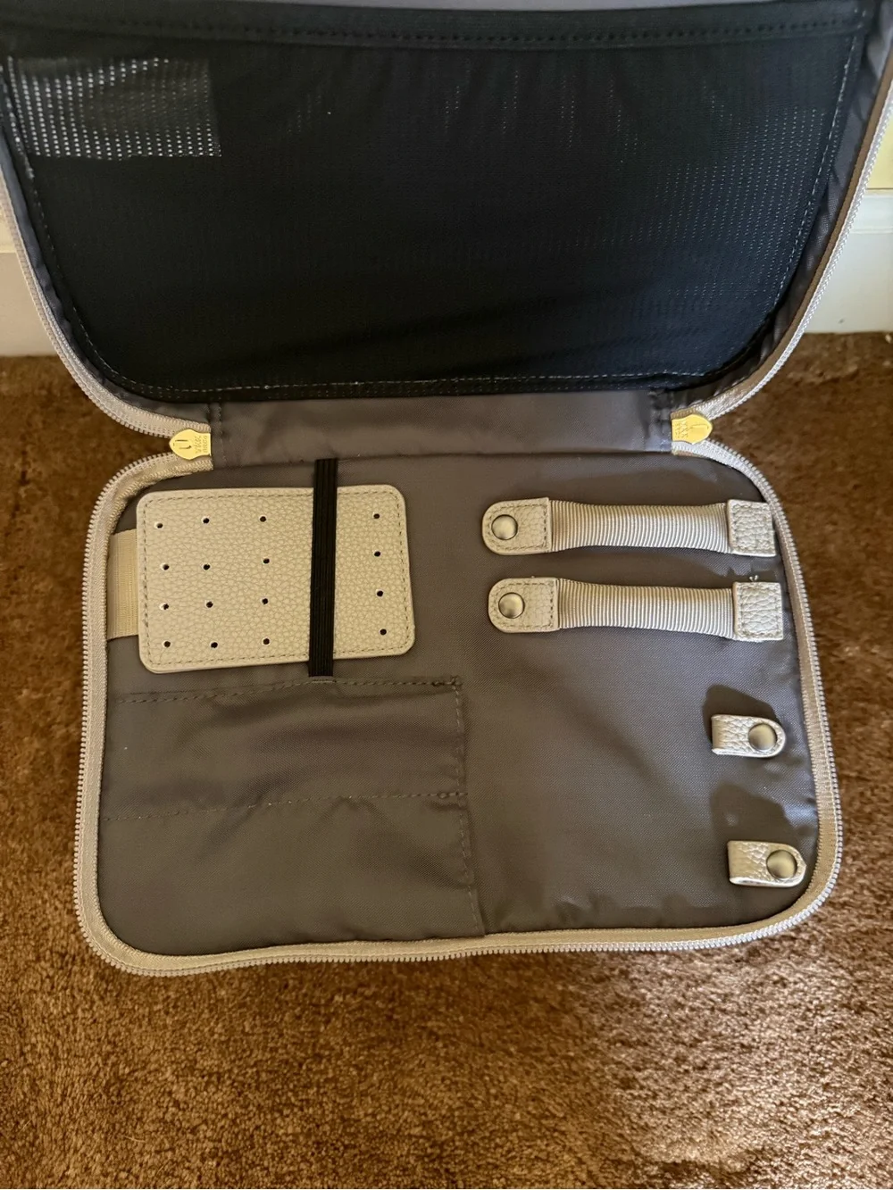 Open Story Toiletry Case